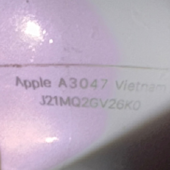 iPhone 16 & AirPods Pro 2nd Gen - Picture 6 of 6